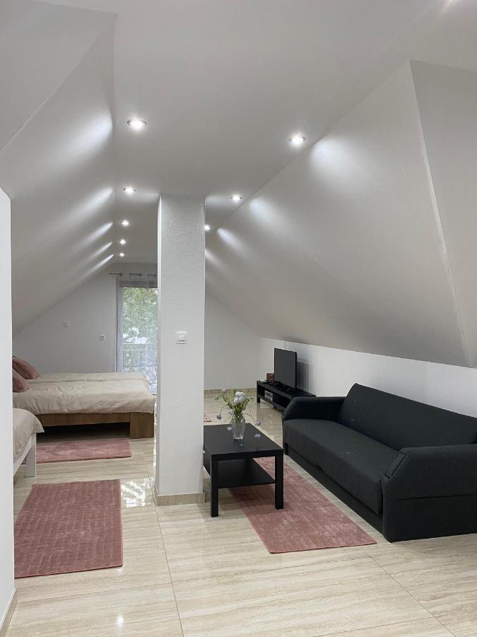 Apartma Azurre Postumia Esterno foto
