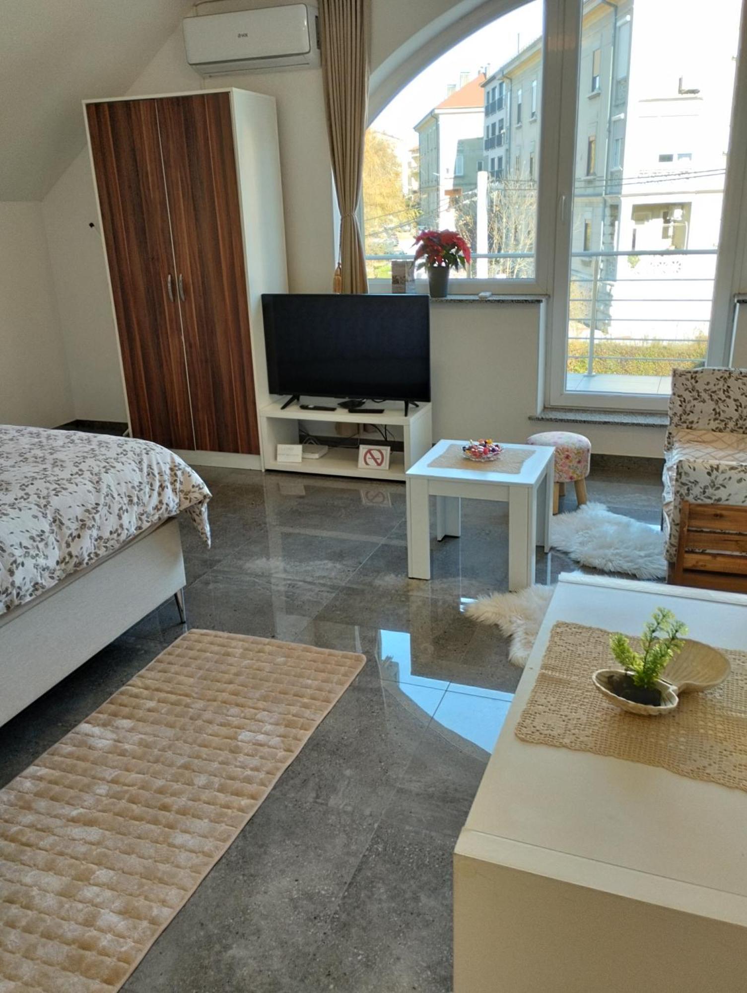 Apartma Azurre Postumia Esterno foto